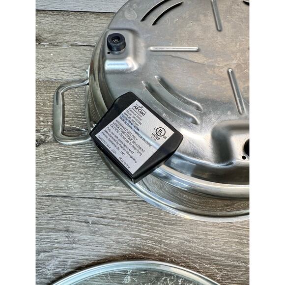 All-Clad 7 quart Electric Stainless Steel Skillet #SK492D50 w/ Lid 14”Diameter - Picture 6 of 9